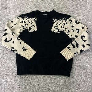 Angashion Cheeta Sweater Size L